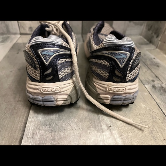 Brooks womens running shoe size 7.5 - Picture 4 of 5